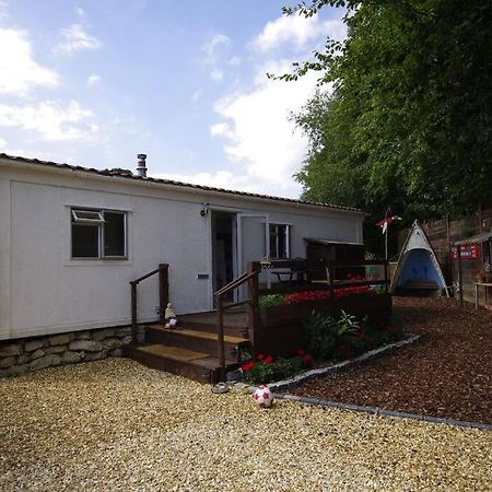 Rockets'S Retreat Villa Bursledon Exterior photo